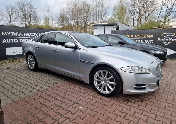 Jaguar XJ cena 62000 przebieg: 224000, rok produkcji 2011 z Mirosławiec małe 407